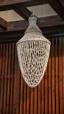 Lustre suspension en coquillages Bali