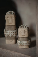 Statuette en pierre et coquillages Sumba
