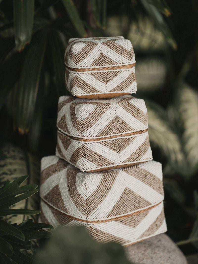 Boite à offrandes de Bali à motif ethnique Alam