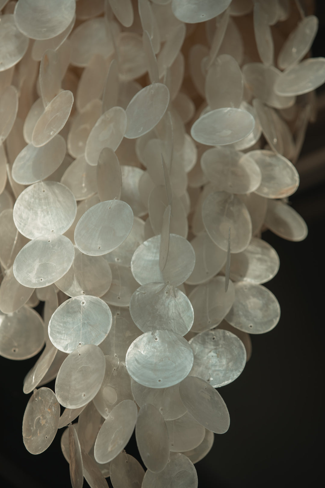 Boho chic mother-of-pearl suspension