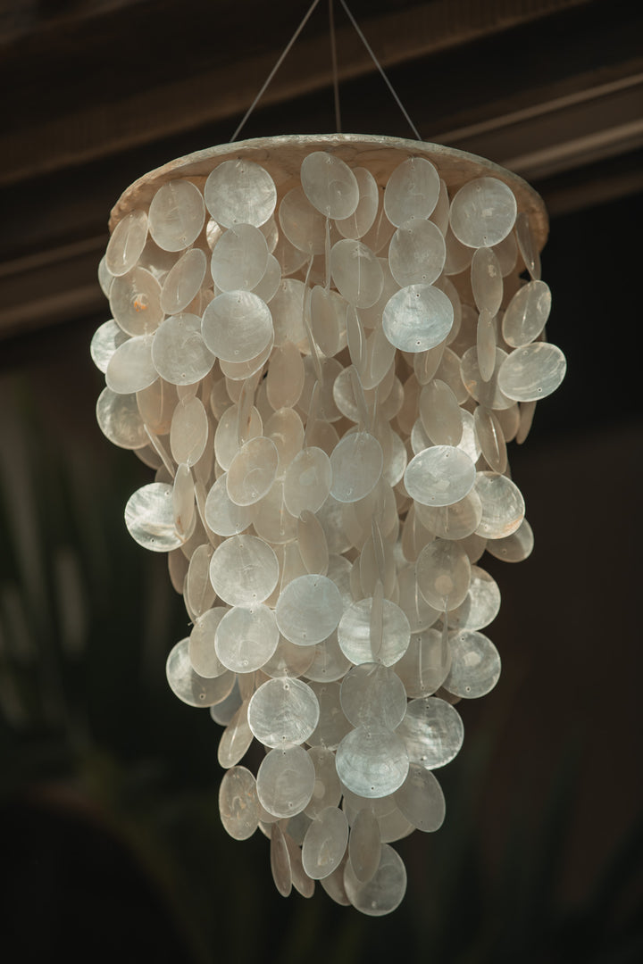 Boho chic mother-of-pearl suspension