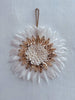 Juju Hat Balinais en plumes et coquillages nude