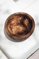 Bol en bois gravé wabi sabi
