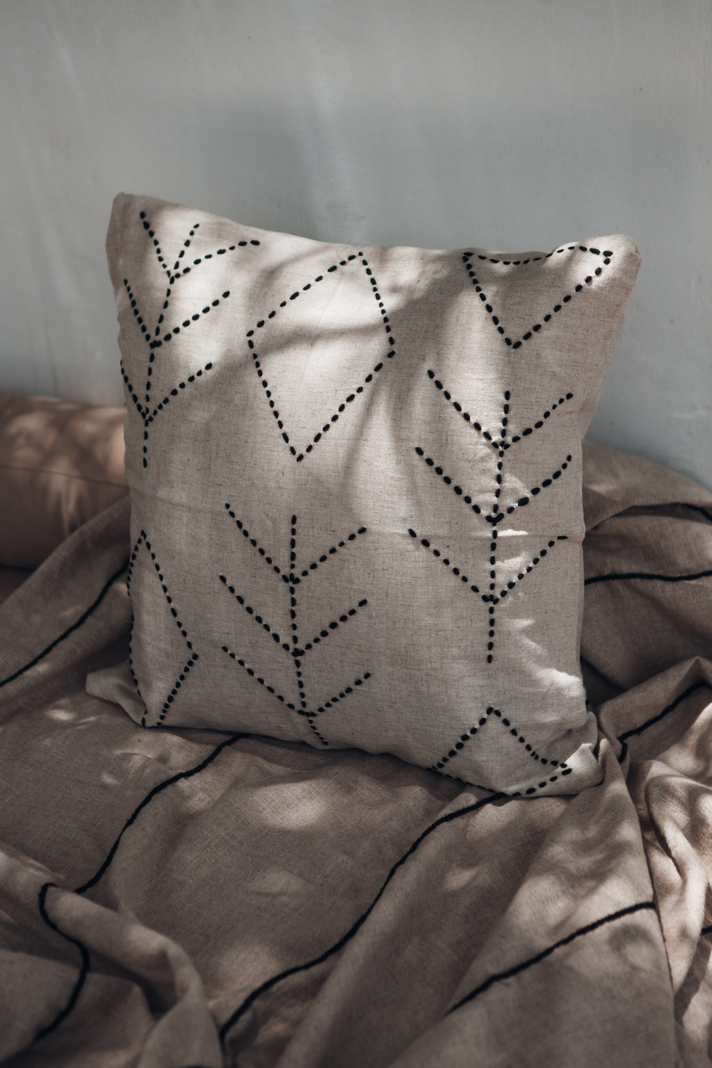 Ethnic pattern natural linen cushion cover